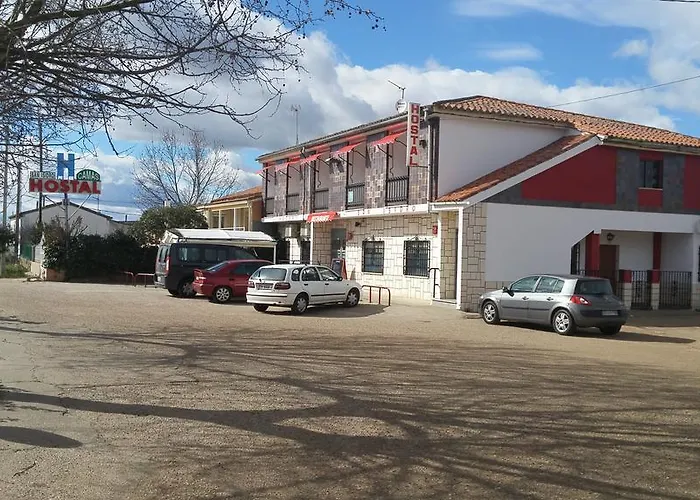 Hostal San Isidro Zamora